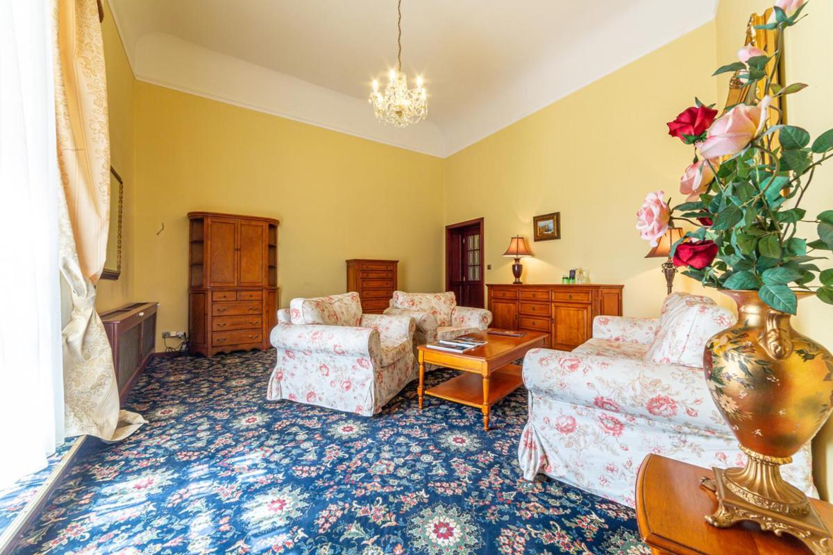 Chateau Zbiroh Extérieur photo