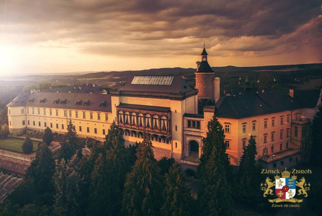 Chateau Zbiroh Extérieur photo